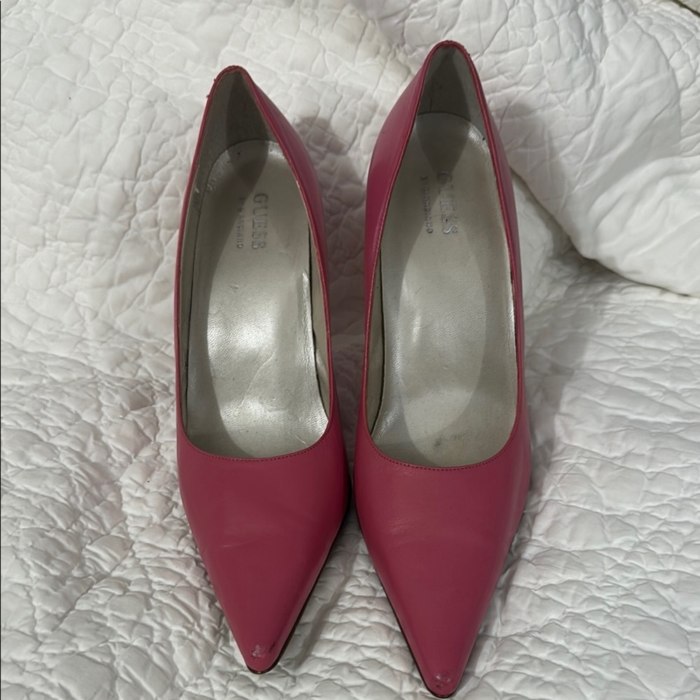 Guess by Marciano Pink Suede Heels with Pointed Toe VINTAGE Circa 2002